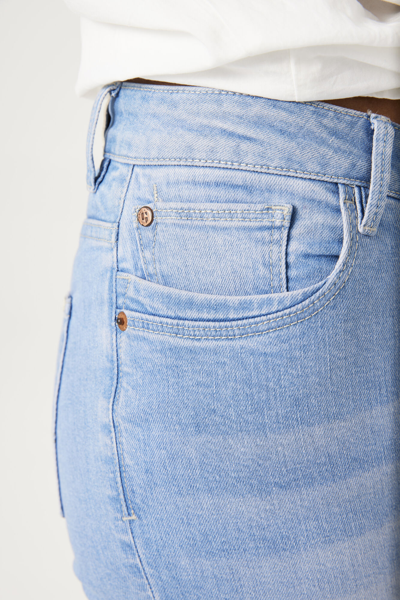 Garcia Capri CELIA
