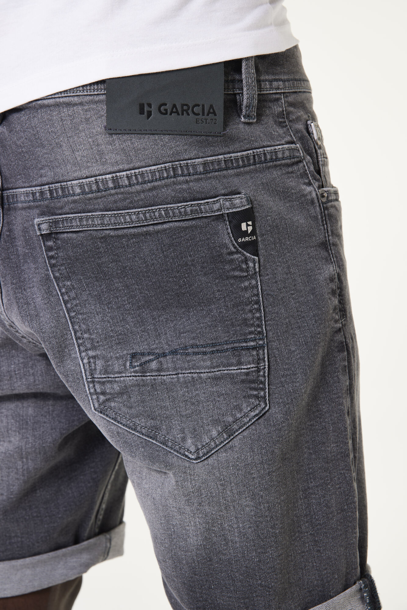 Garcia Short RUSSO