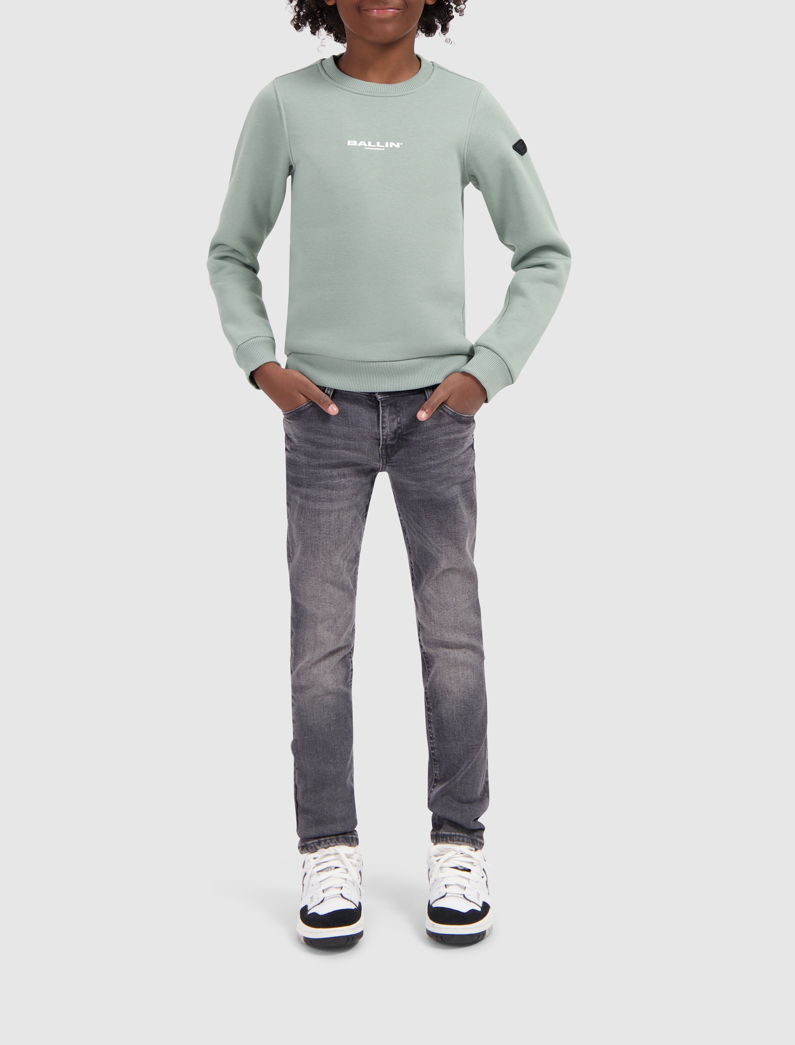 Ballin Sweater SCRIBBLE ICON LOGO