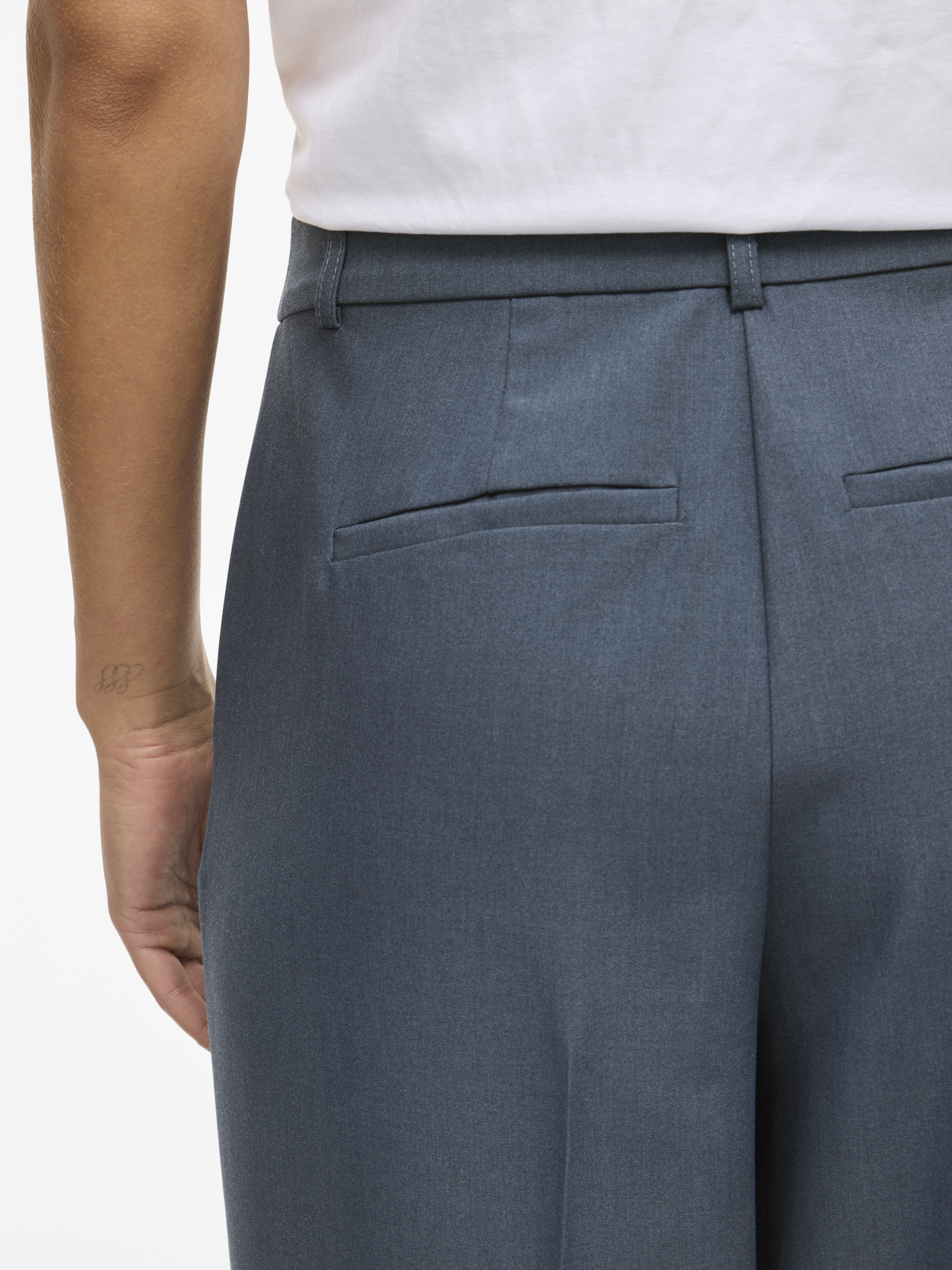 Vila Straight Fit SIFFE