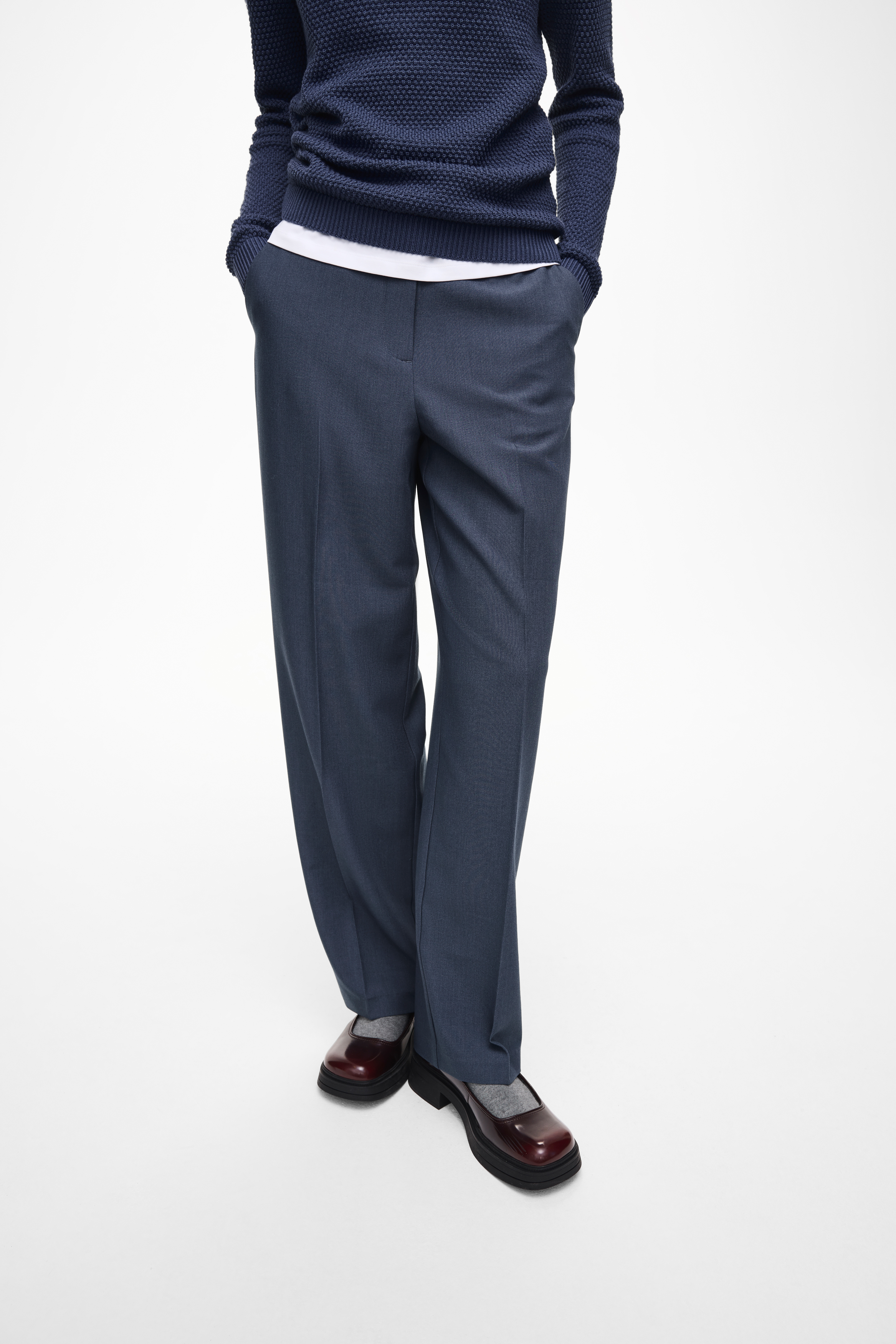 Vila Straight Fit SIFFE
