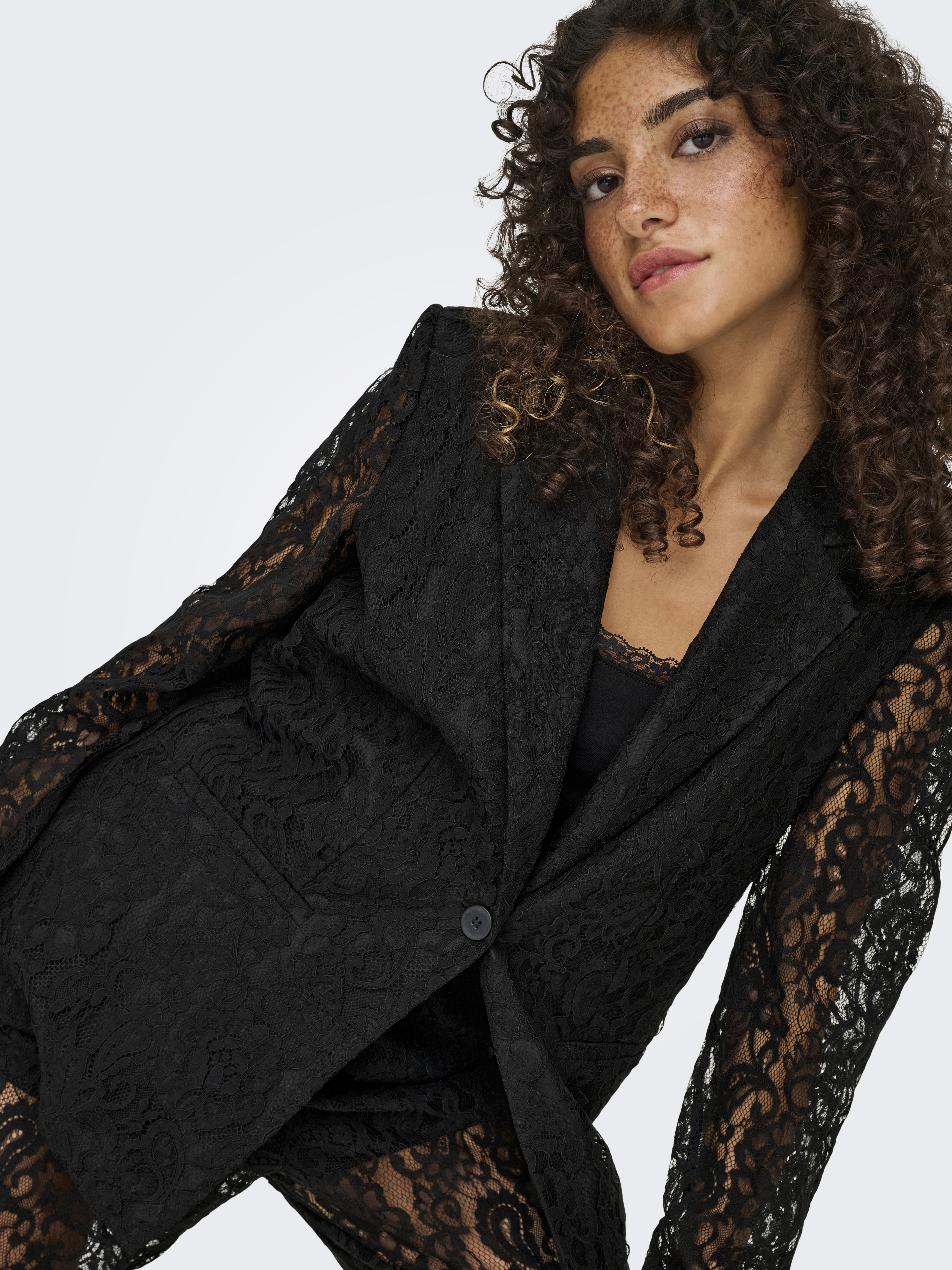 Only Blazer EMIA